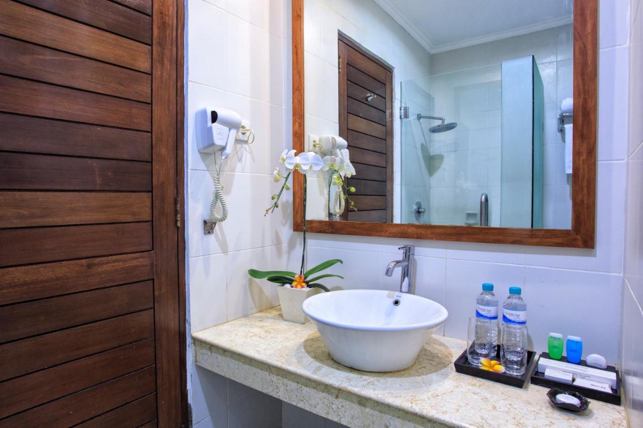 Adhi Jaya Hotel Kuta Lombok Εξωτερικό φωτογραφία