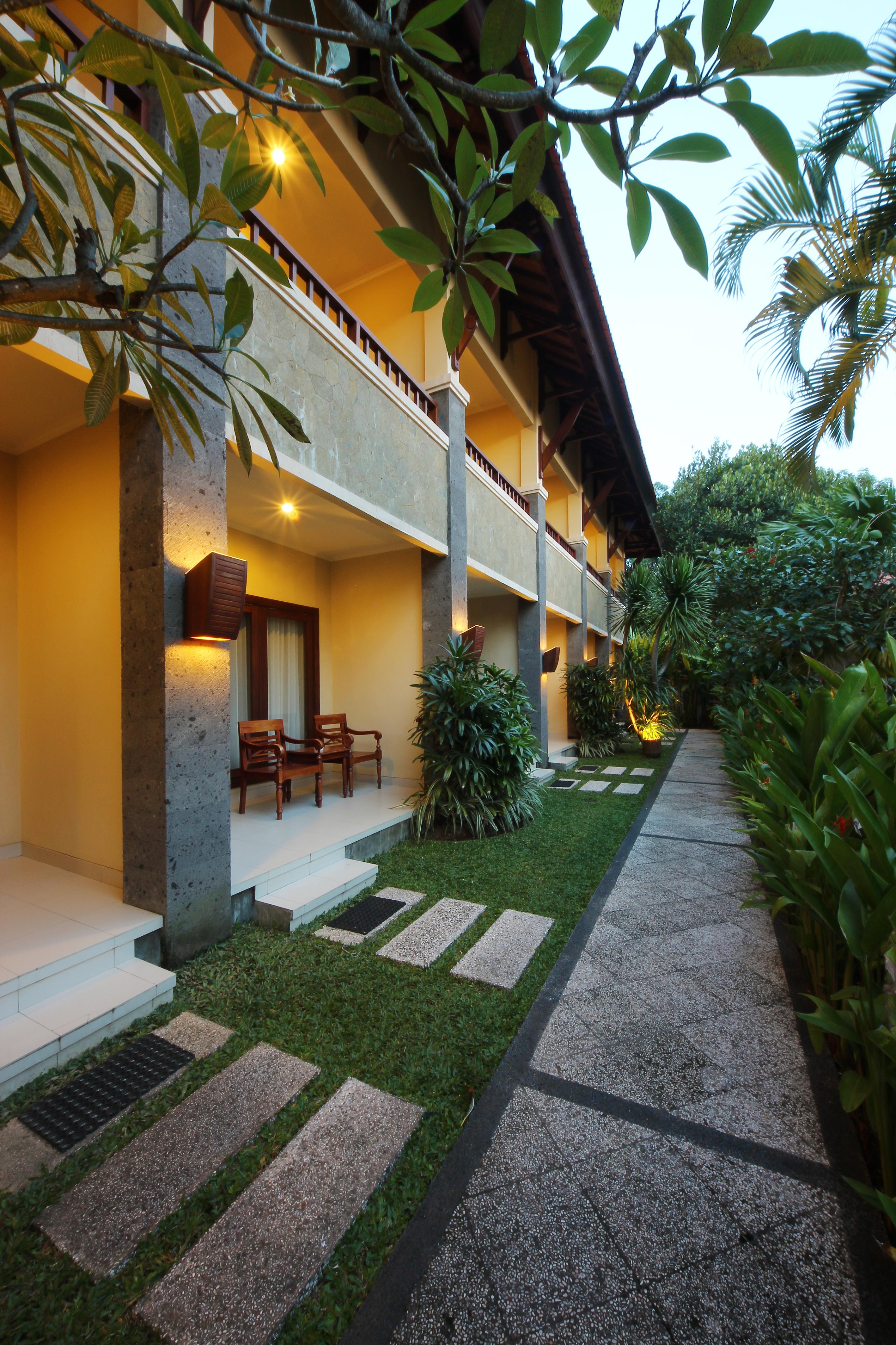 Adhi Jaya Hotel Kuta Lombok Εξωτερικό φωτογραφία