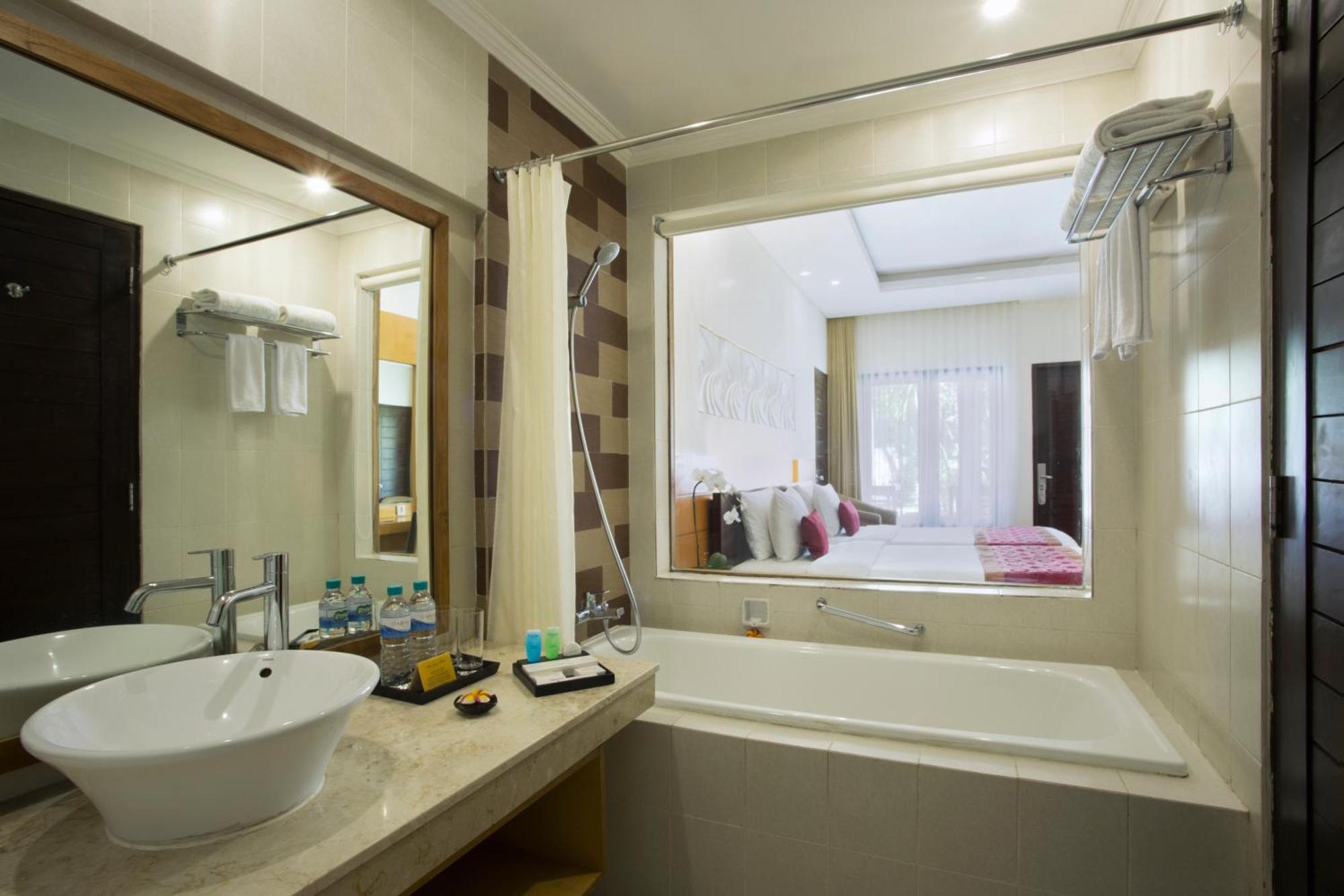 Adhi Jaya Hotel Kuta Lombok Εξωτερικό φωτογραφία