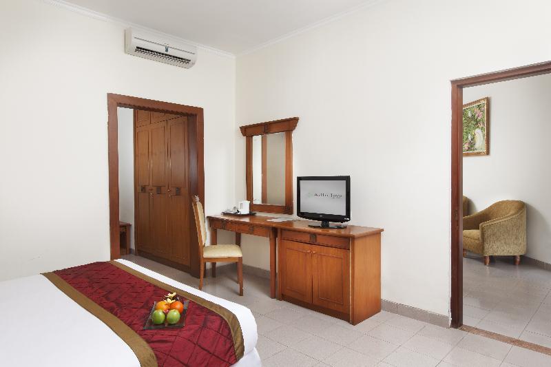 Adhi Jaya Hotel Kuta Lombok Εξωτερικό φωτογραφία