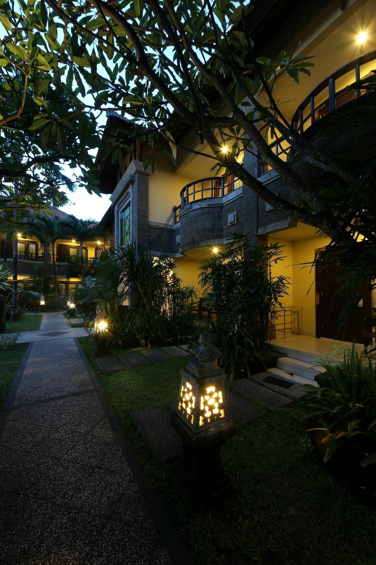 Adhi Jaya Hotel Kuta Lombok Εξωτερικό φωτογραφία