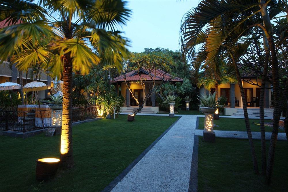 Adhi Jaya Hotel Kuta Lombok Εξωτερικό φωτογραφία